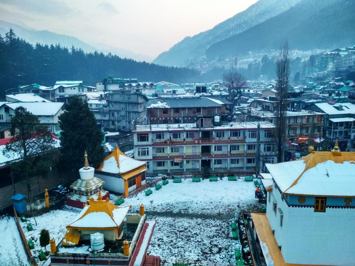 Hotel Snow Mountain Mall Road Manāli Eksteriør bilde